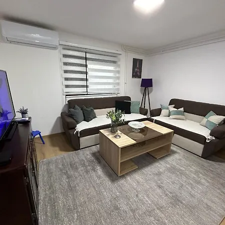 Ramdedovic1 Apartman *